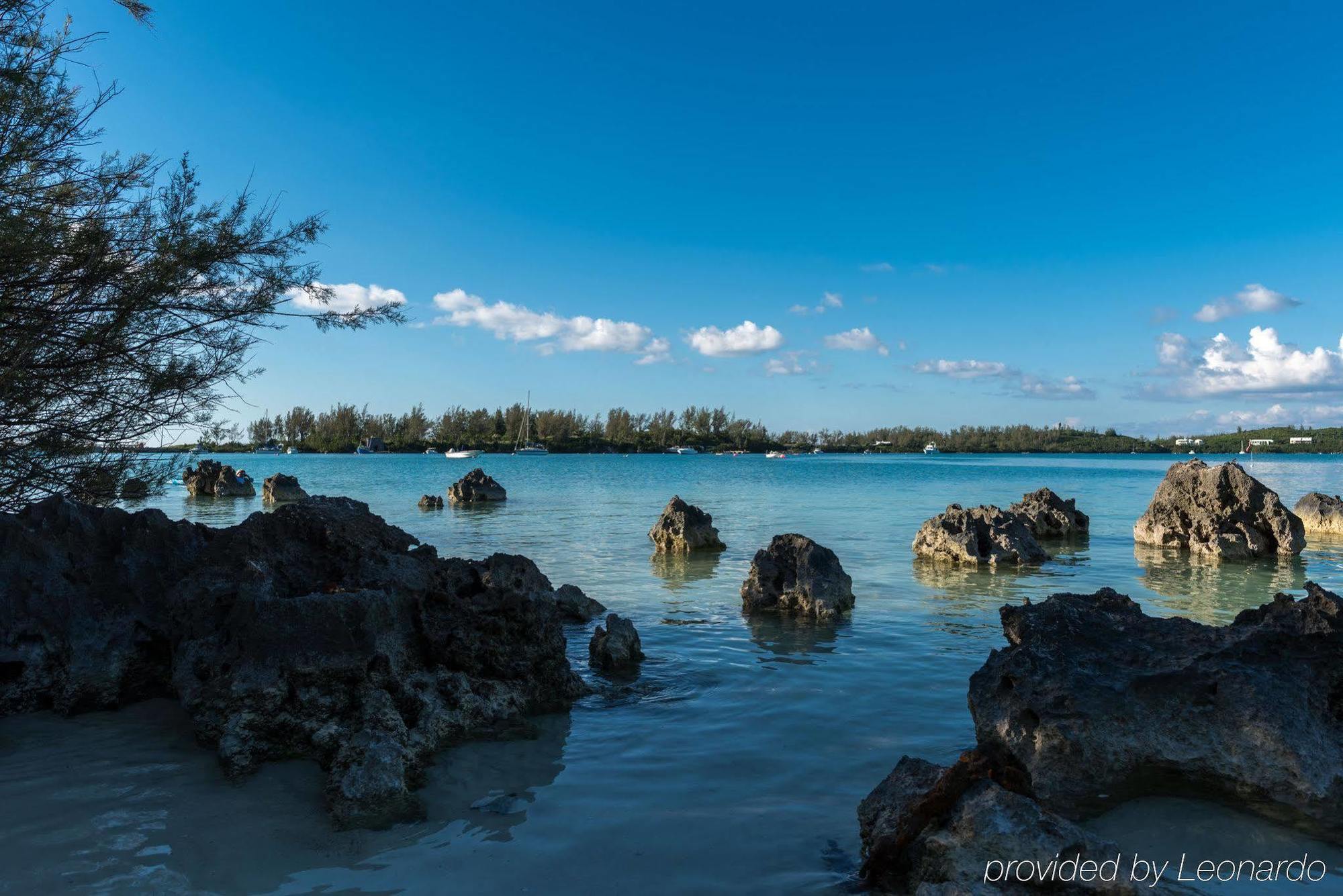 Grotto Bay Beach Resort Hamilton Parish Esterno foto