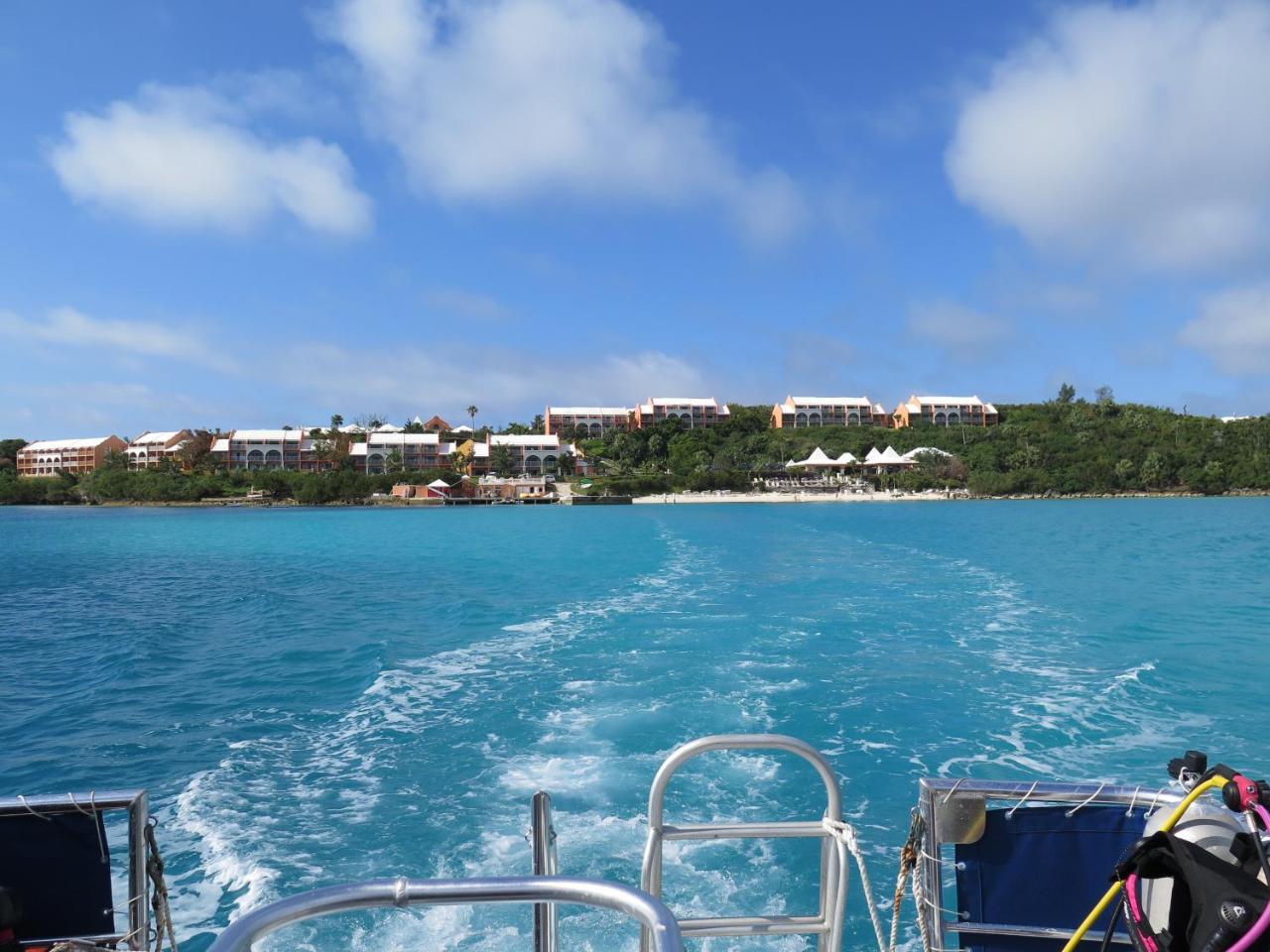 Grotto Bay Beach Resort Hamilton Parish Esterno foto